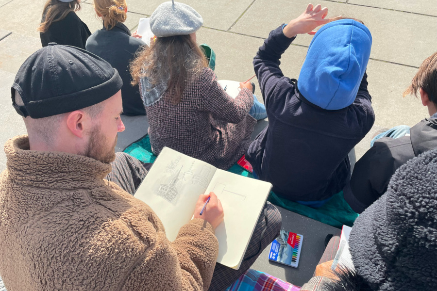  "Die Welt im Arm" - Malen für Kinder mit Kiddy Citny 