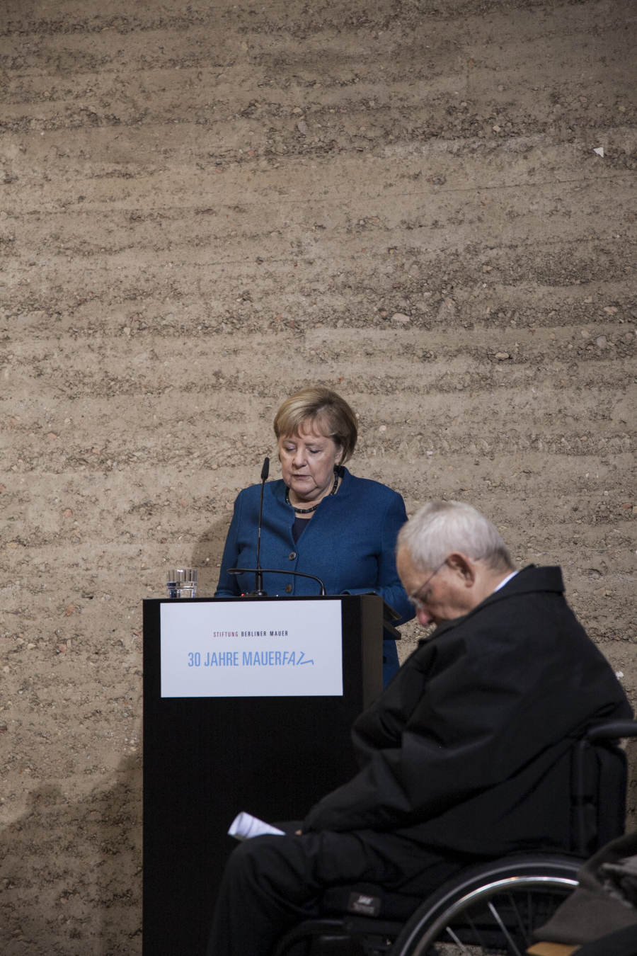 Angela Merkel am Rednerpult