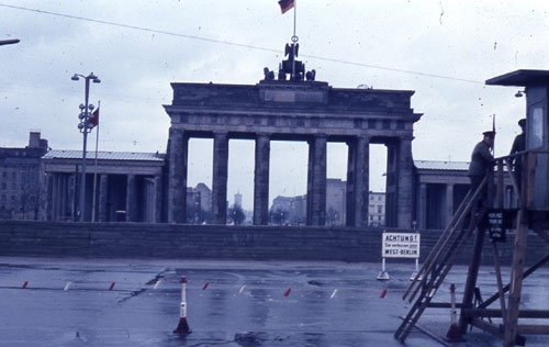 The wall at the Brandenburg Gate