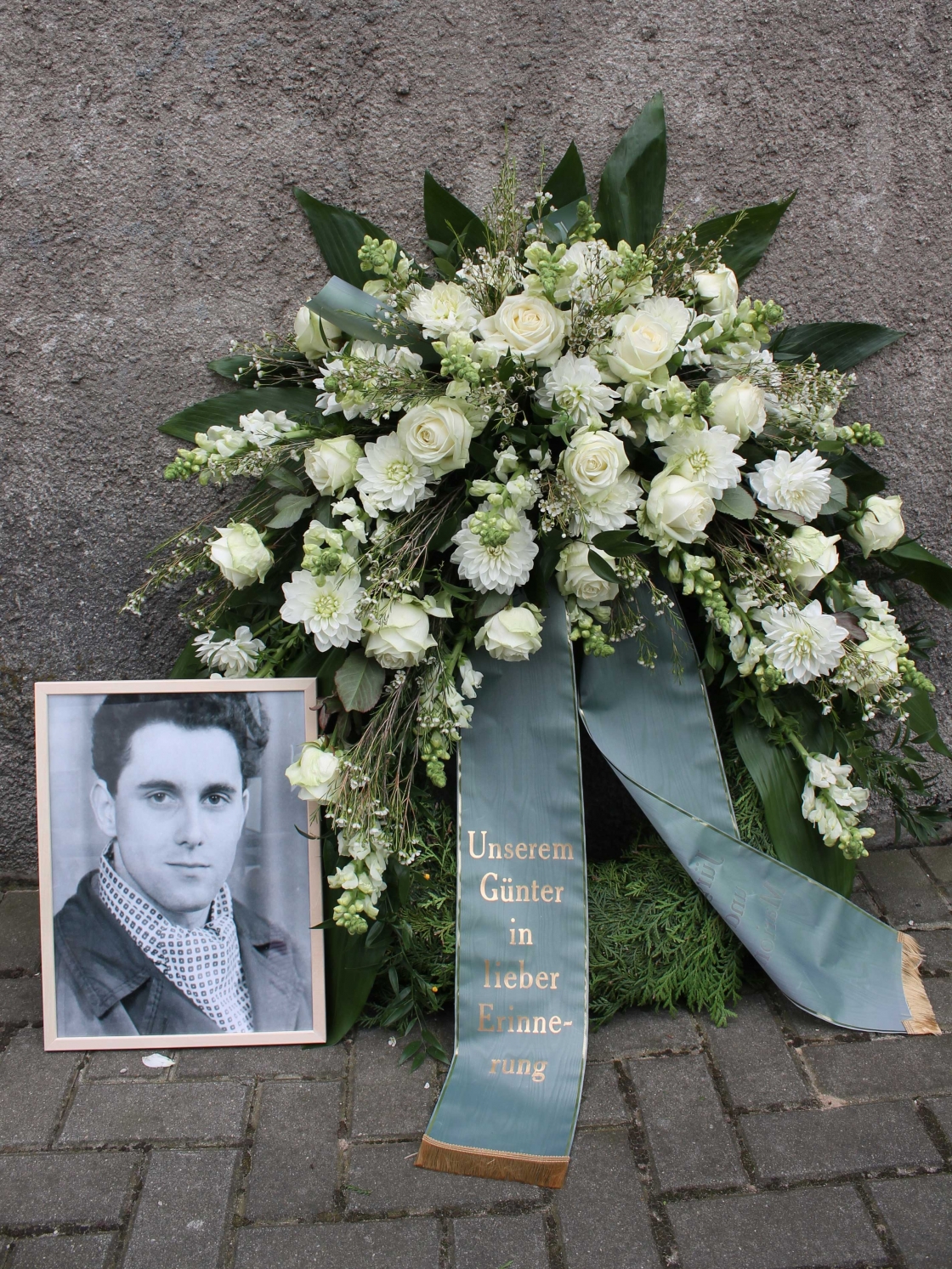 Memorial wreath for Jürgen Litfin