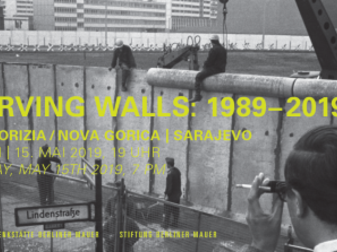 Logo Observing Walls